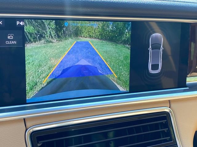 Used 2019 Porsche Panamera image 25