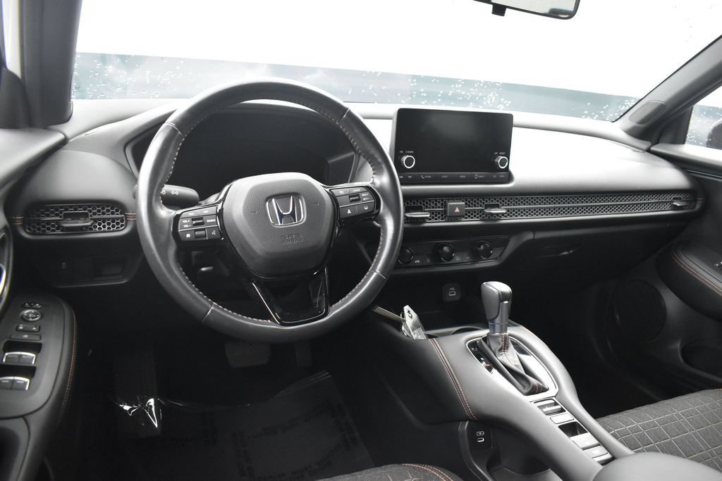 Used 2024 Honda HR-V Sport image 11