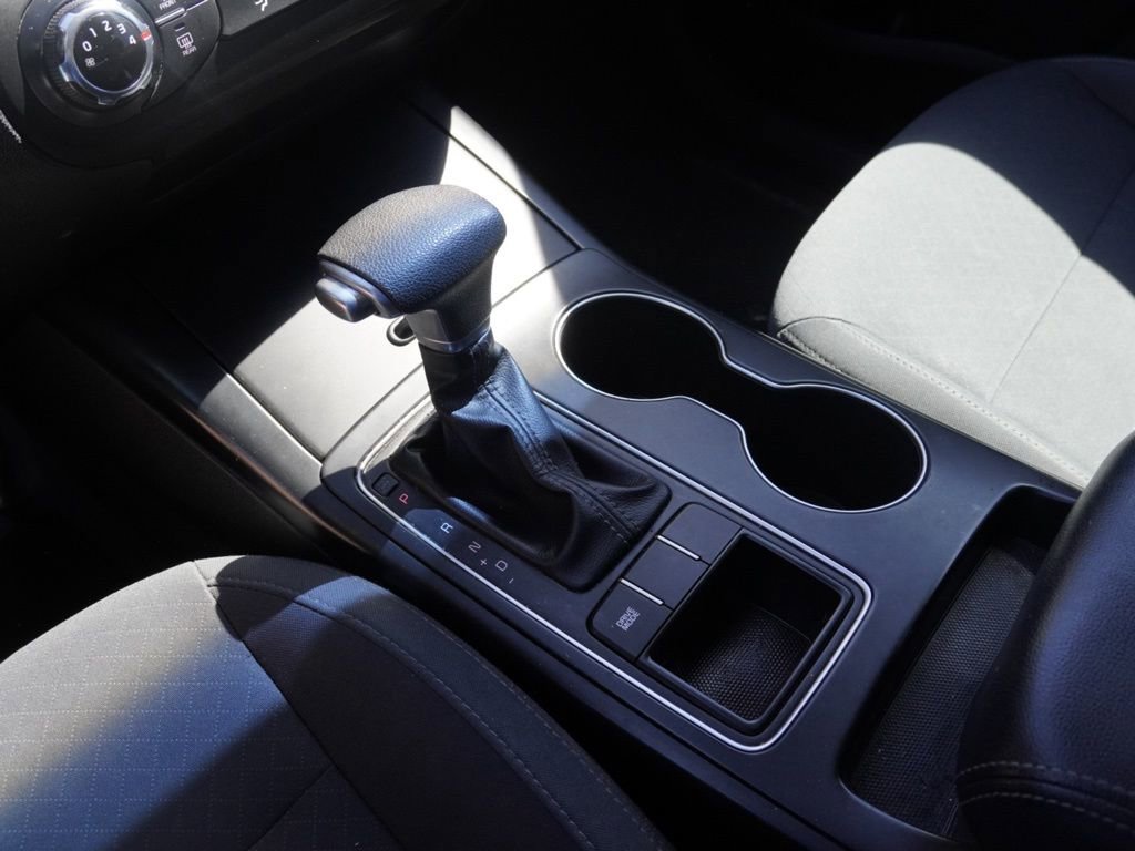 Used 2019 Kia Sorento LX image 18