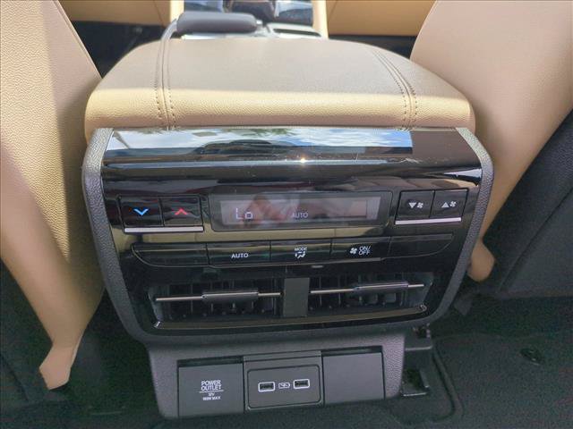 Used 2024 Acura MDX FWD image 17