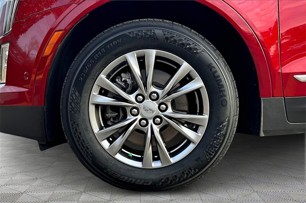 Used 2021 Cadillac XT5 Premium Luxury image 9