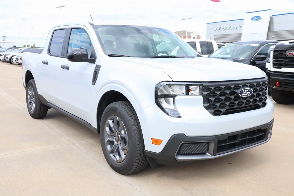 New 2025 Ford Maverick XLT w/ XLT Luxury Package