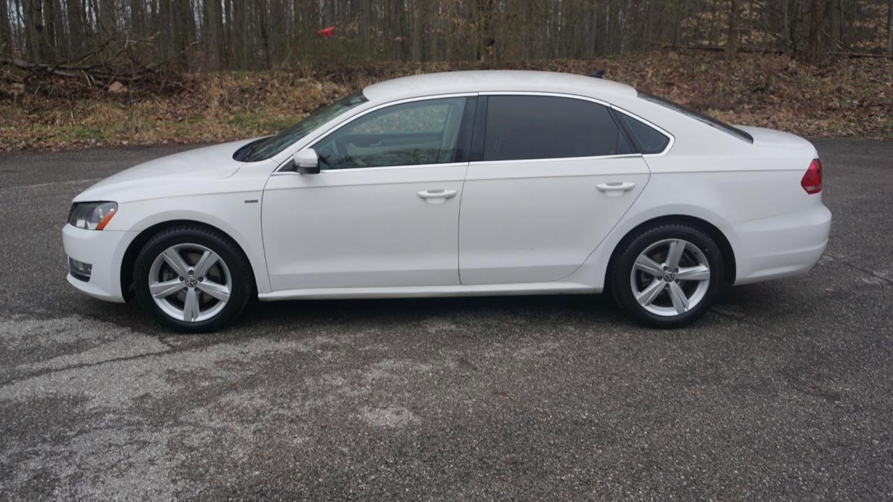 Used 2015 Volkswagen Passat 1.8T Limited Edition FWD image 2