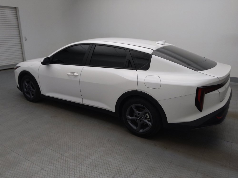 Used 2025 Kia K4 FWD image 3