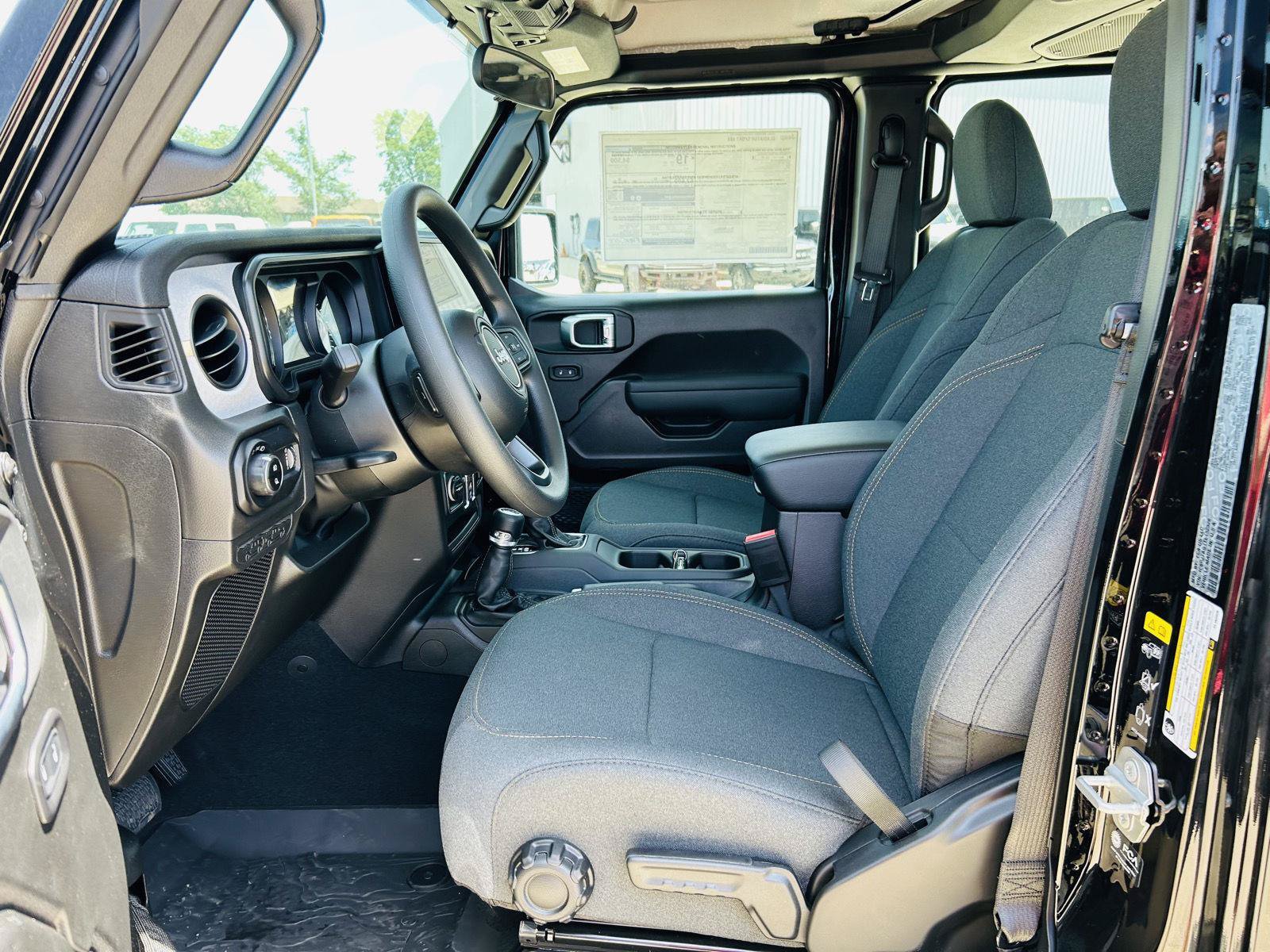 New 2026 Jeep Gladiator Sport AWD/4WD image 3