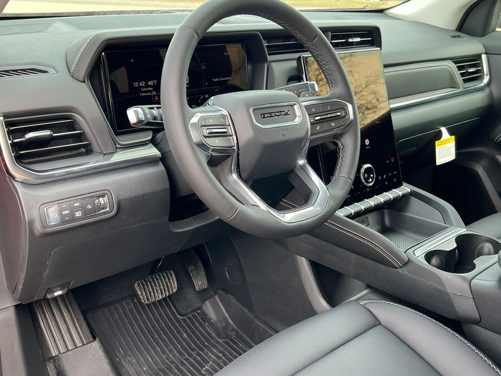 New 2026 GMC Terrain Denali w/ LPO, Floor Liner Package image 18