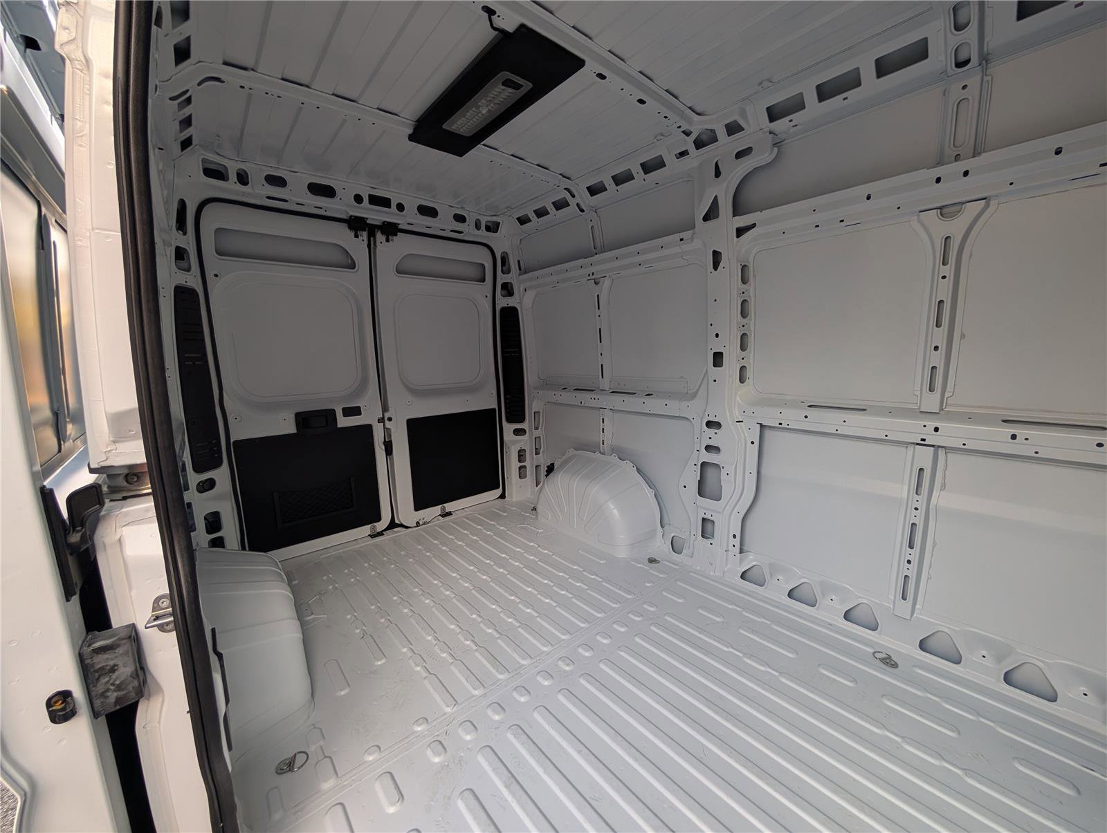 New 2026 RAM ProMaster 2500 w/ Convenience Group image 8