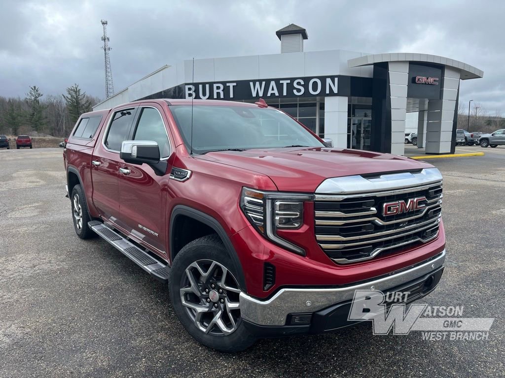 Used 2022 GMC Sierra 1500 SLT w/ SLT Premium Plus Package AWD/4WD image 3