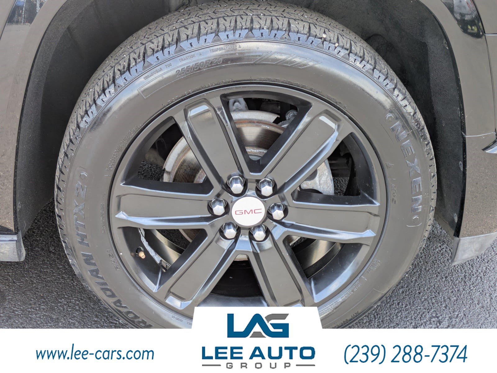 Used 2017 GMC Acadia Denali w/ Technology Package FWD image 10