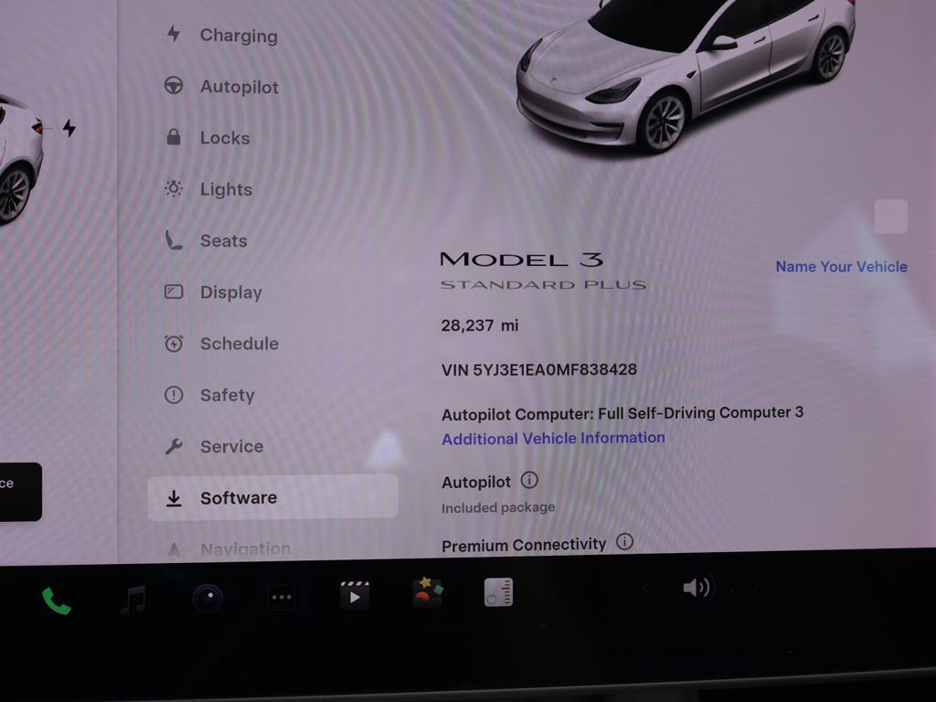 Used 2021 Tesla Model 3 Standard Range Plus RWD image 40