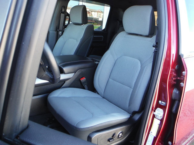 Used 2023 RAM 1500 Big Horn AWD/4WD image 4