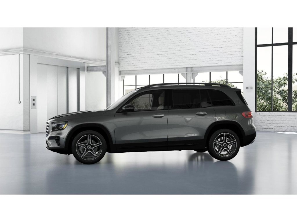 Used 2026 Mercedes-Benz GLB 250 4MATIC image 35