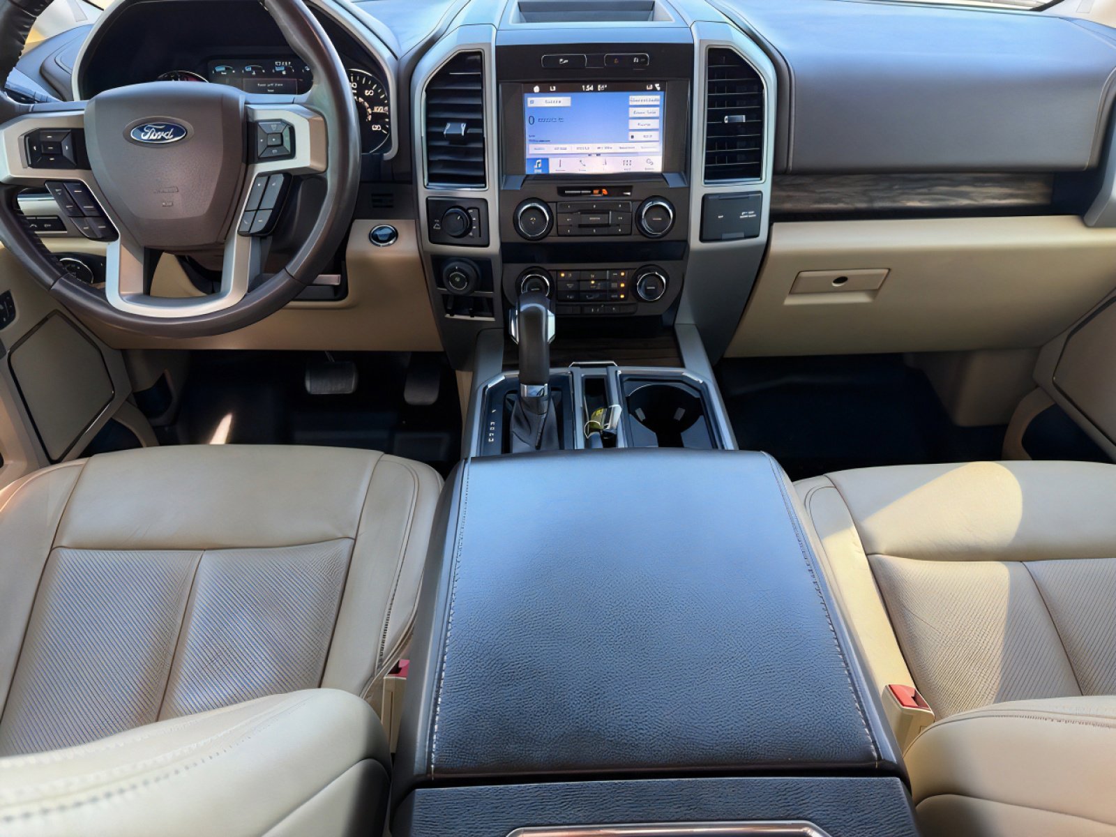 Used 2019 Ford F150 Lariat w/ Equipment Group 501A Mid image 16