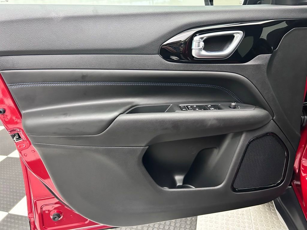 New 2026 Jeep Compass Latitude image 10