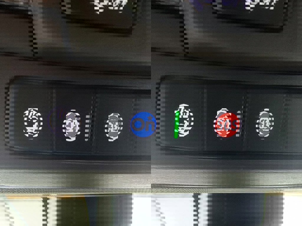 Used 2019 Chevrolet Silverado 1500 LTZ w/ LTZ Plus Package image 36