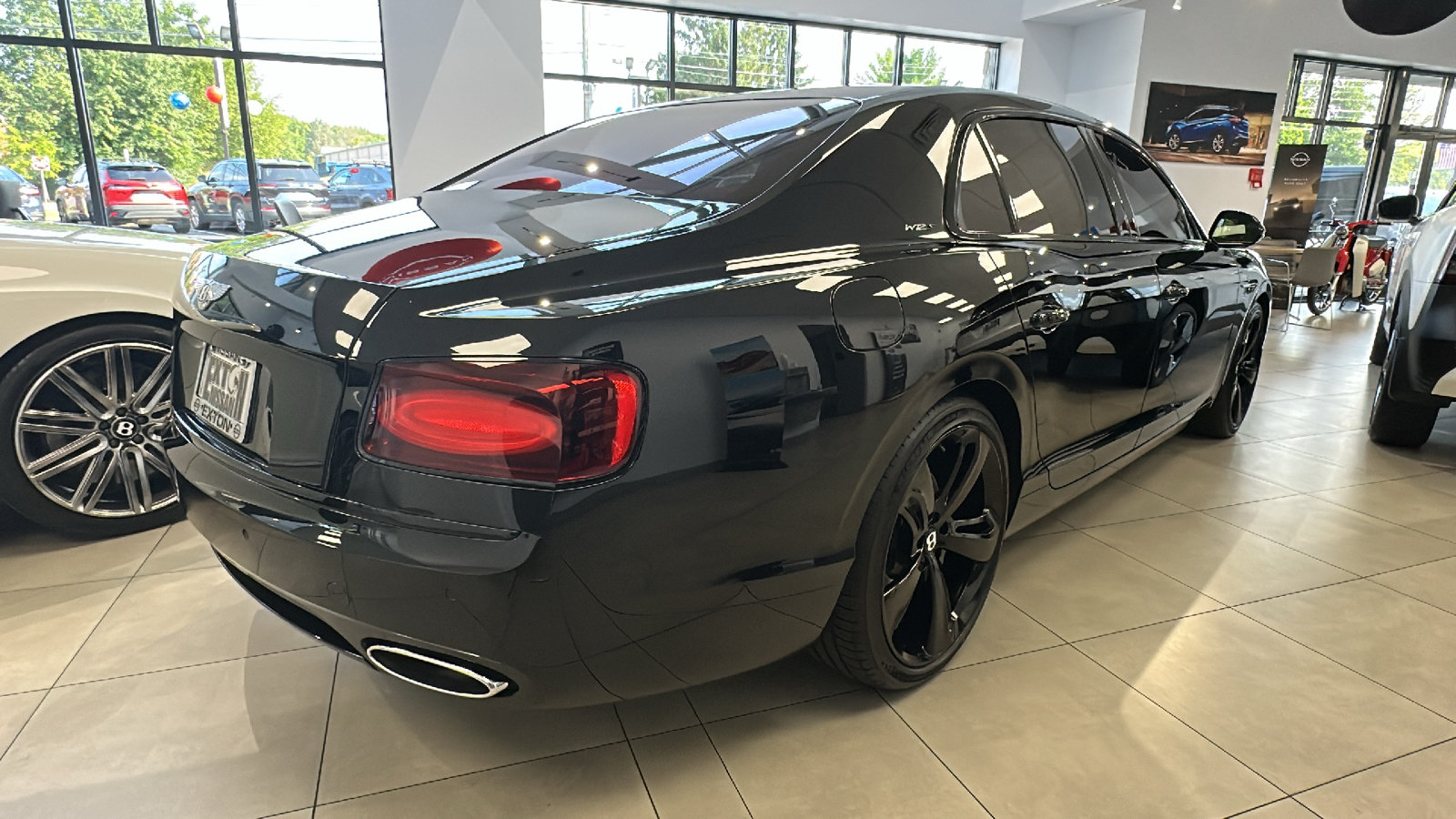 Used 2018 Bentley Flying Spur S W12 AWD/4WD image 8