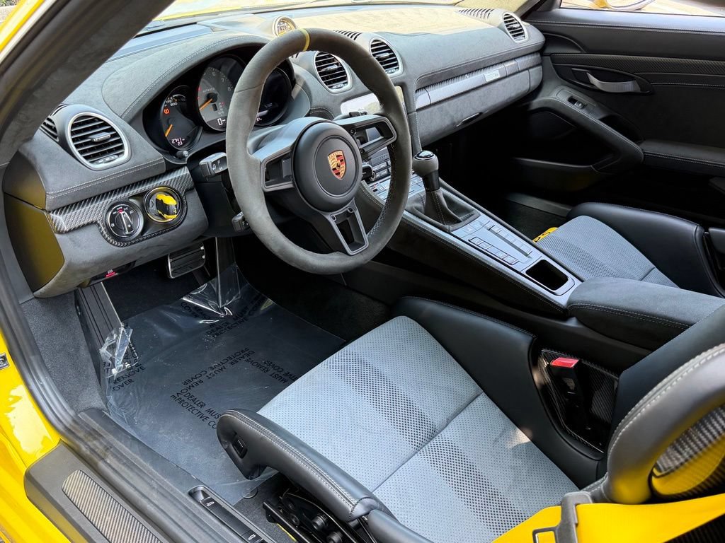 Used 2025 Porsche 718 Cayman GT4 RS w/ Weissach Package RWD image 24