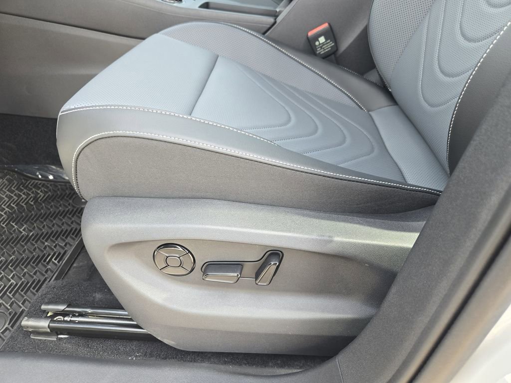 New 2026 Volkswagen Tiguan SE R-Line image 20