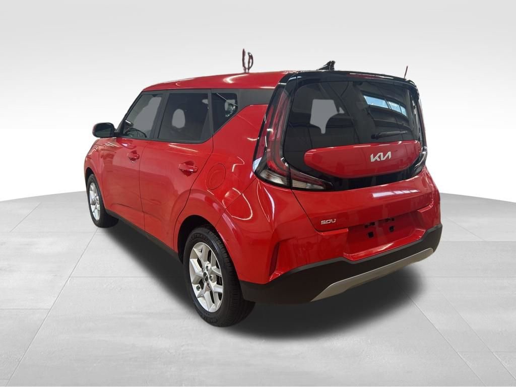 Certified 2023 Kia Soul LX w/ LX Technology Package image 29