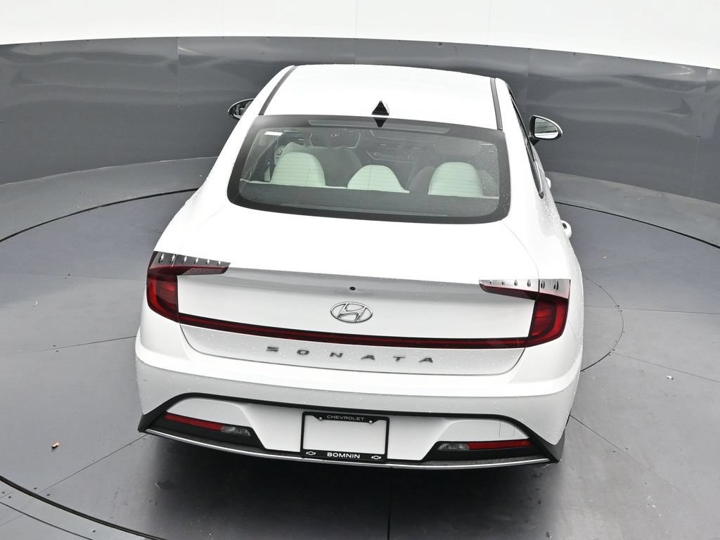 Used 2022 Hyundai Sonata SE w/ Preferred Accessory Package FWD image 19