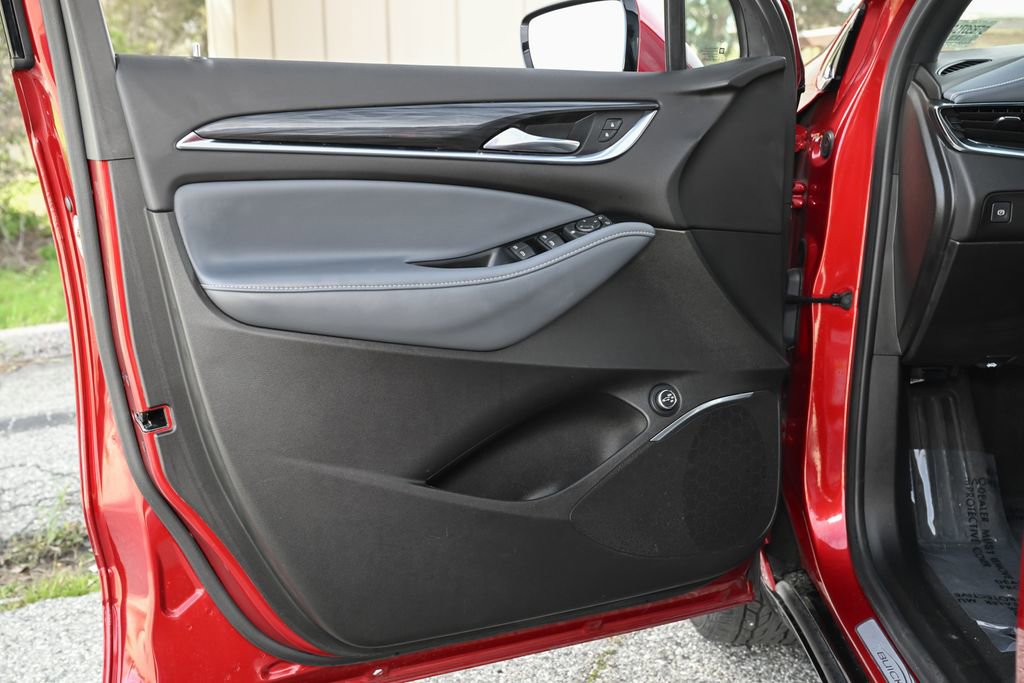 Used 2024 Buick Enclave Essence w/ Sport Touring Edition image 22