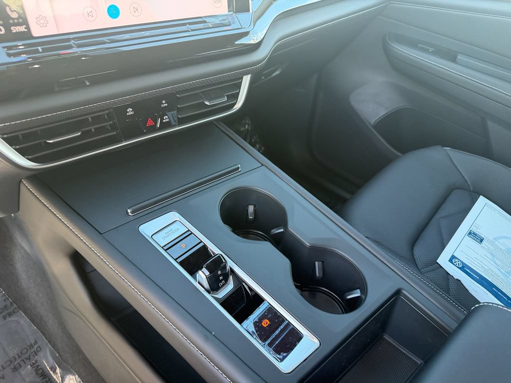 New 2026 Volkswagen Atlas SE FWD image 21