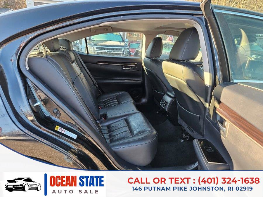 Used 2018 Lexus ES 300h FWD image 12