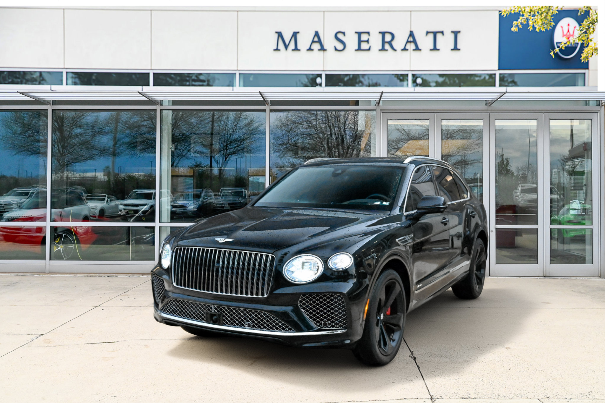 Used 2025 Bentley Bentayga AWD/4WD video 1