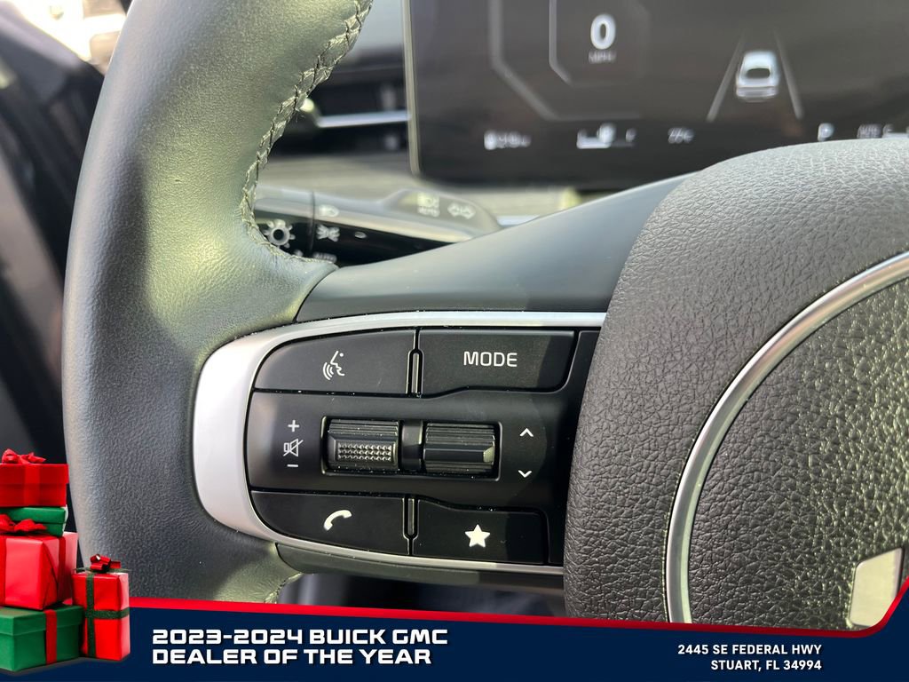 Used 2025 Kia K5 EX image 16