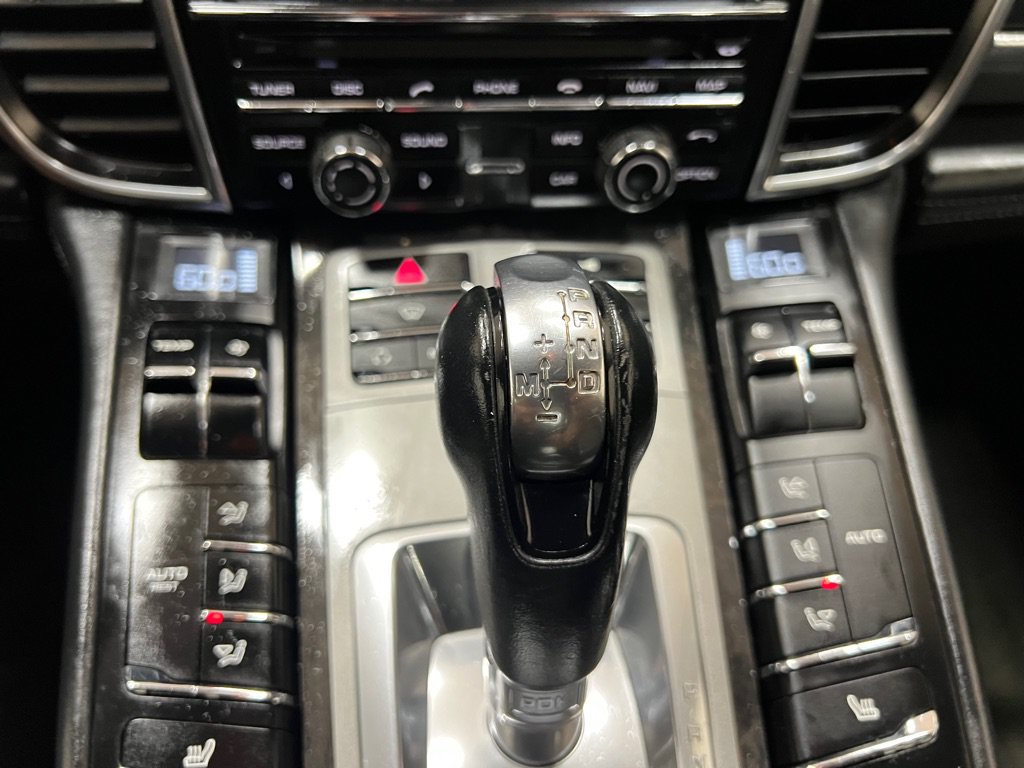 Used 2011 Porsche Panamera 4 AWD/4WD image 35