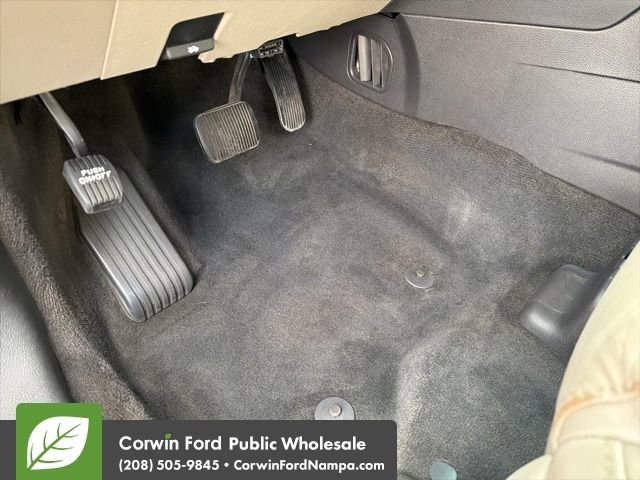 Used 2013 Ford Explorer XLT image 26