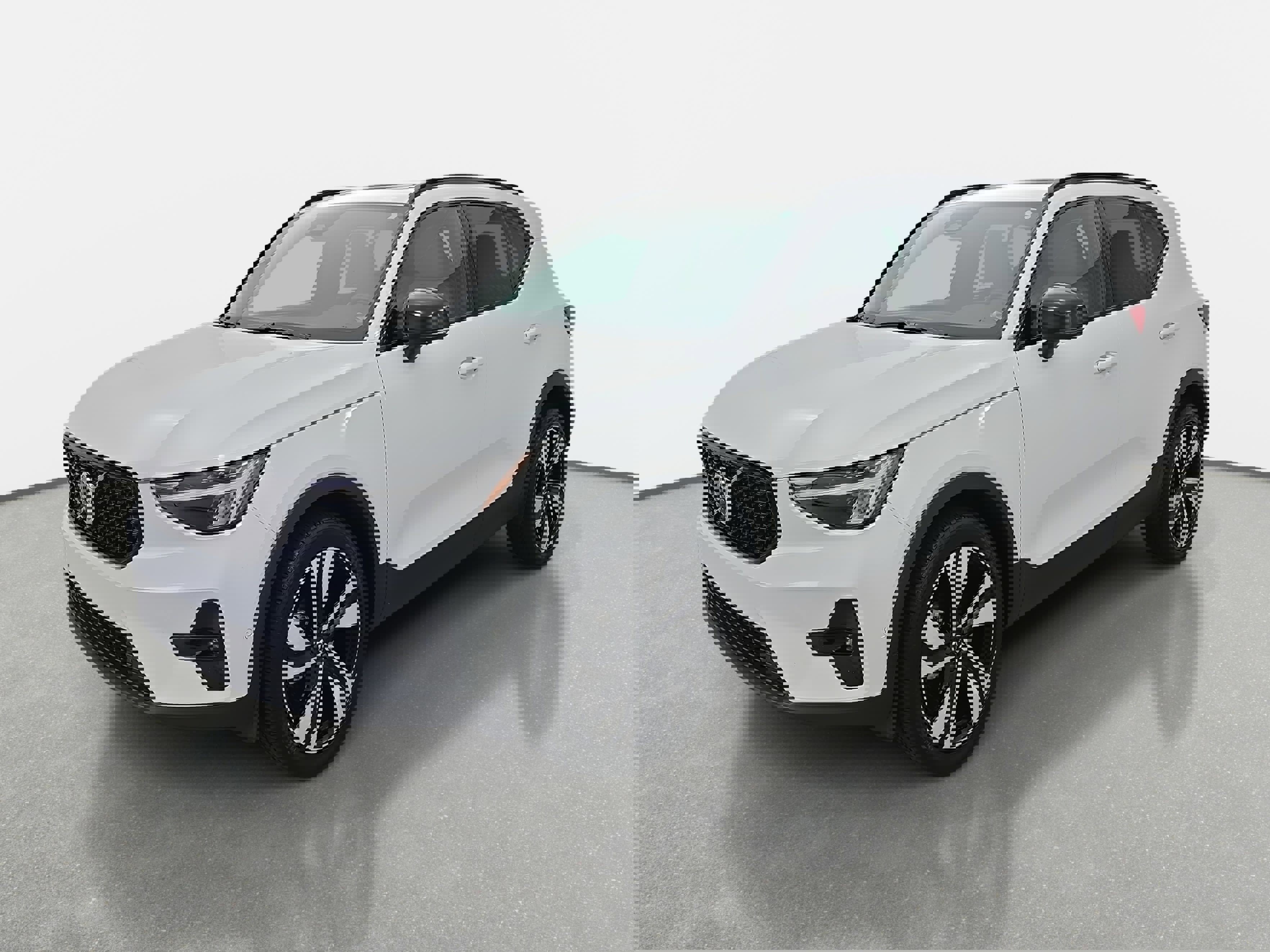 Used 2023 Volvo XC40 B4 Ultimate w/ Protection Package Premier image 7