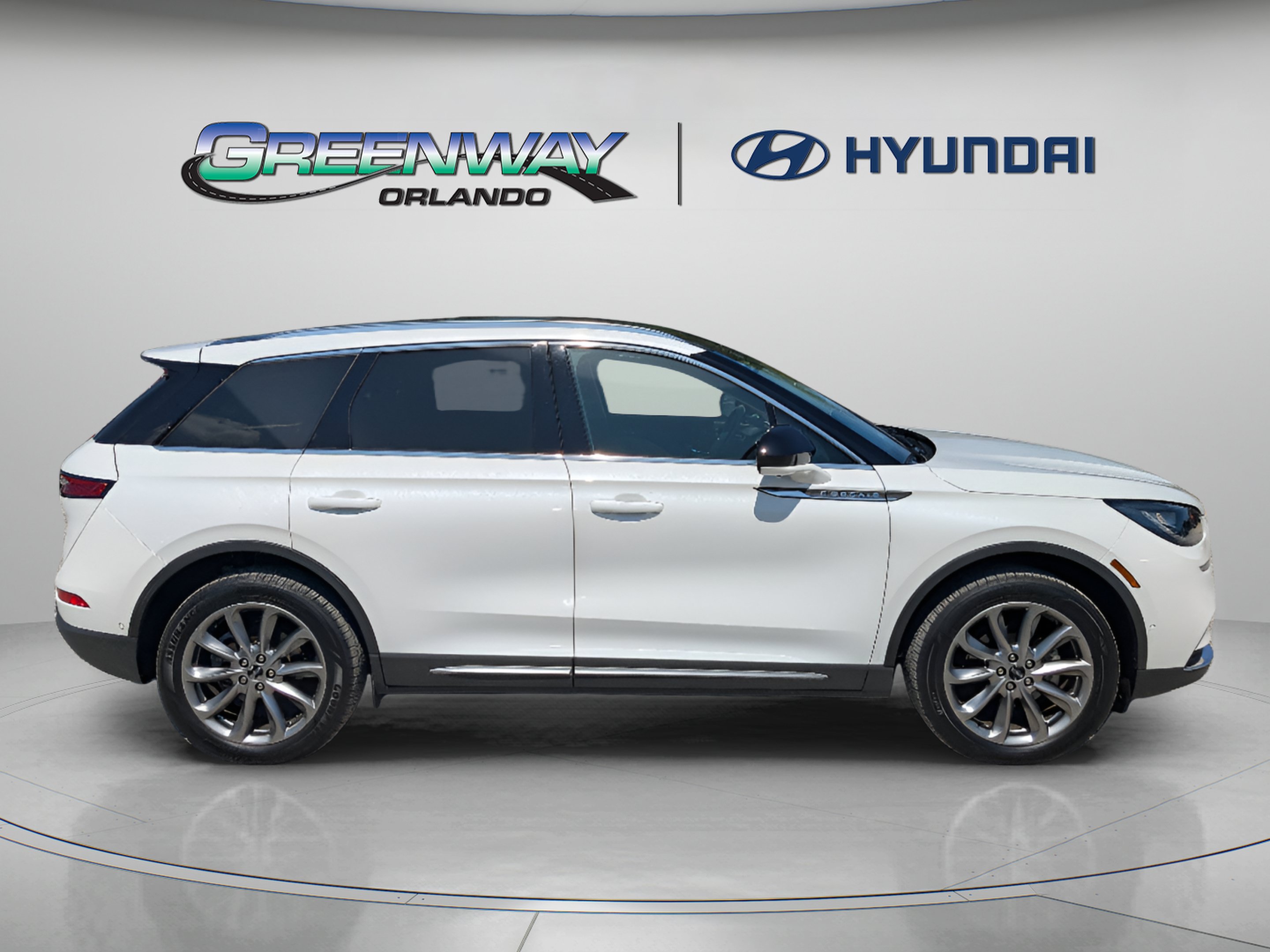 Used 2020 Lincoln Corsair FWD image 9