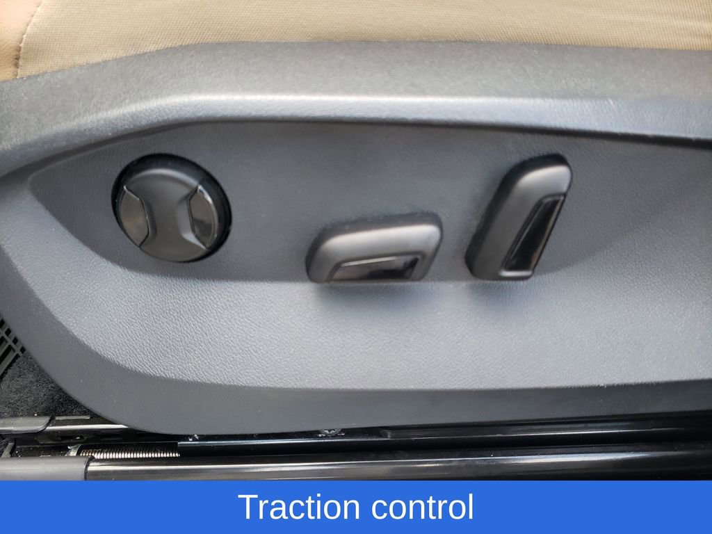 Used 2022 Volkswagen Tiguan SE R-Line AWD/4WD image 17