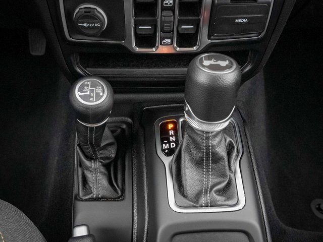 Used 2024 Jeep Wrangler Unlimited Sahara image 26