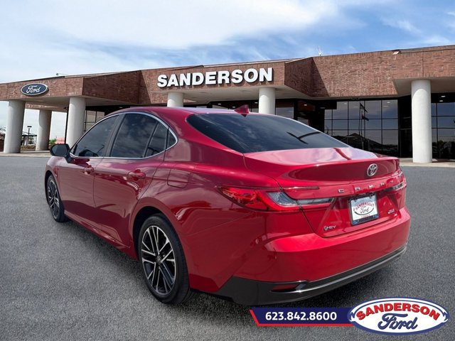 Used 2025 Toyota Camry XLE FWD image 5