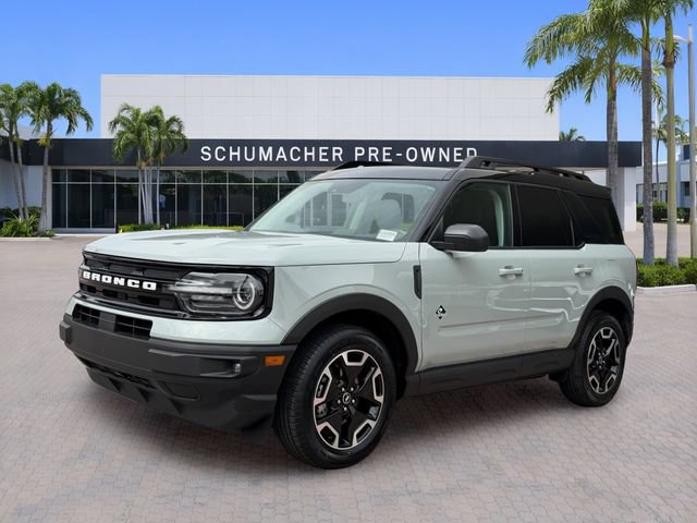 Used 2024 Ford Bronco Sport Outer Banks w/ Tech Package AWD/4WD image 3