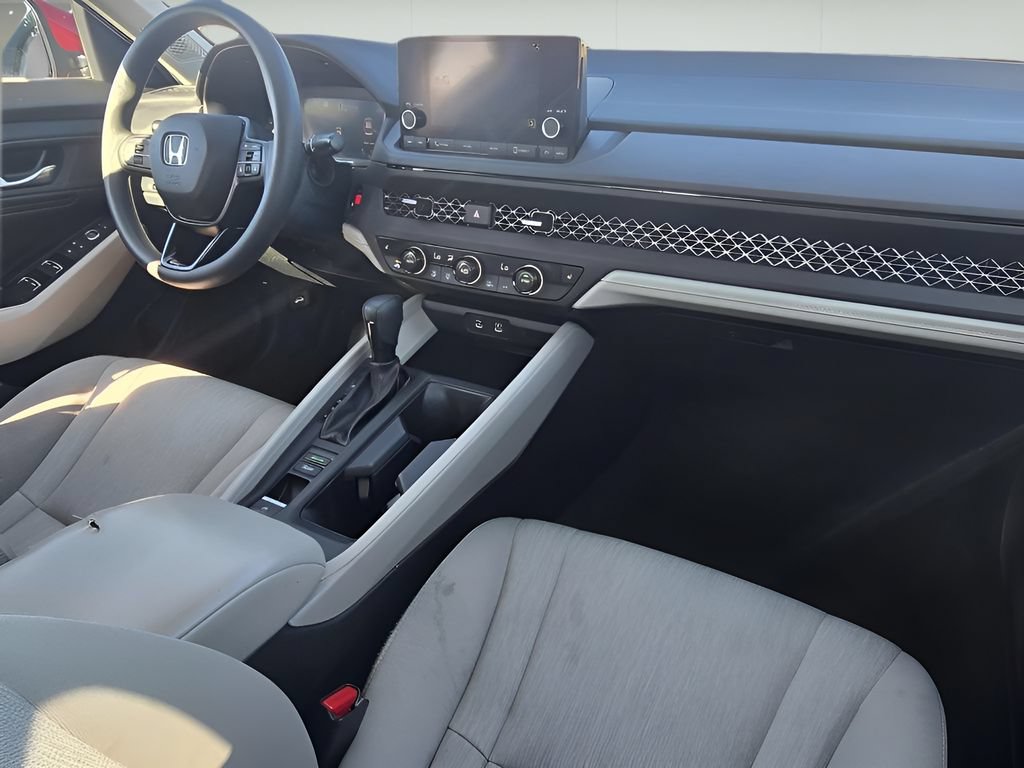Used 2023 Honda Accord EX image 27