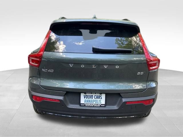 New 2026 Volvo XC40 B5 Plus w/ Climate Package AWD/4WD image 6