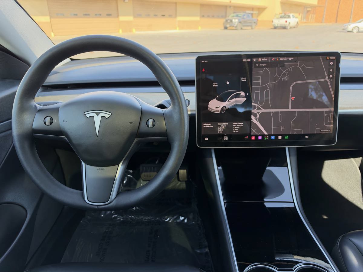 Used 2020 Tesla Model 3 Standard Range Plus RWD image 18