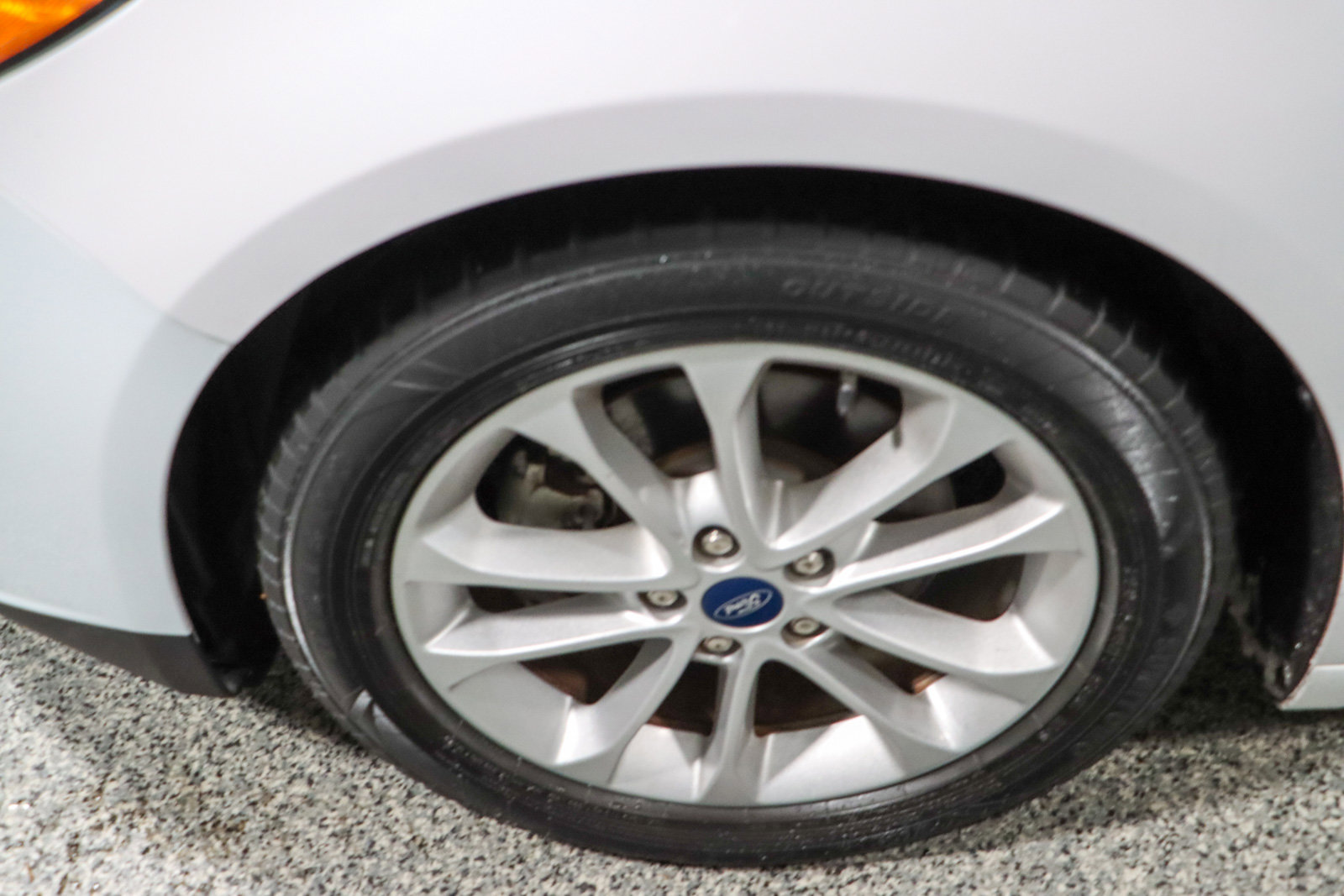 Used 2020 Ford Fusion SE image 11