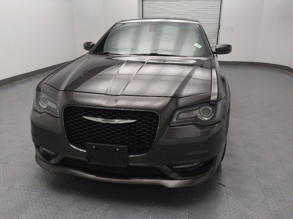 Used 2020 Chrysler 300 S w/ 300S Premium Group RWD image 15