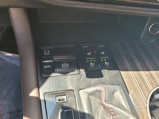 Used 2017 Lexus RX 450h AWD w/ Luxury Package image 26