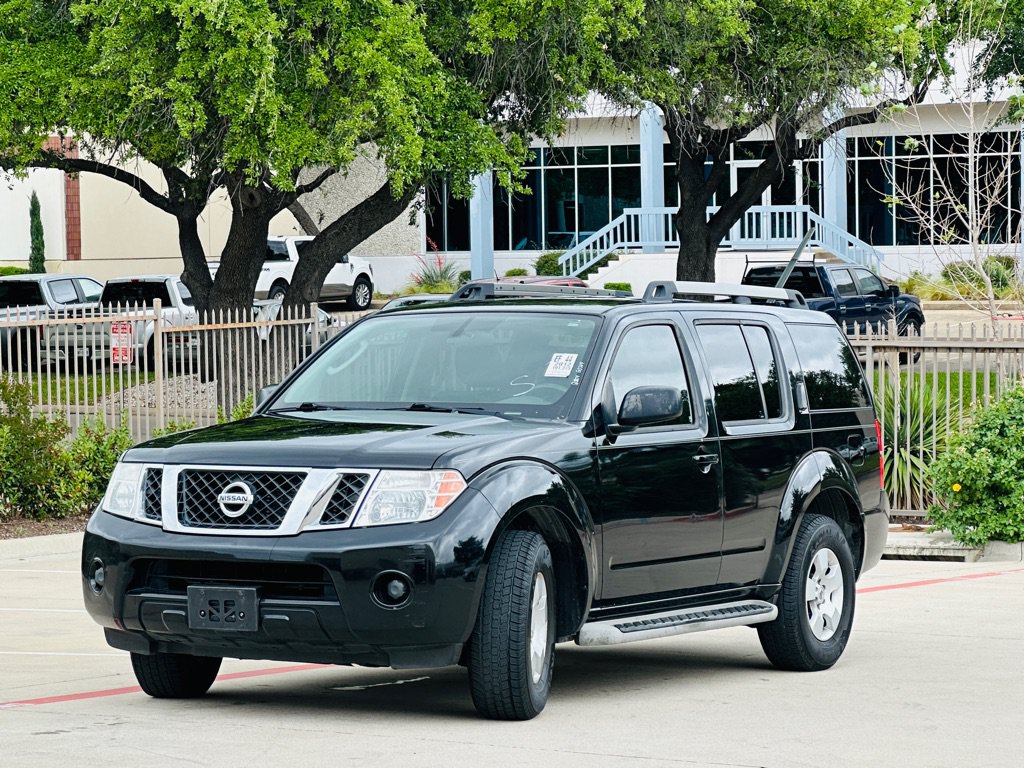 Used 2012 Nissan Pathfinder S RWD image 3