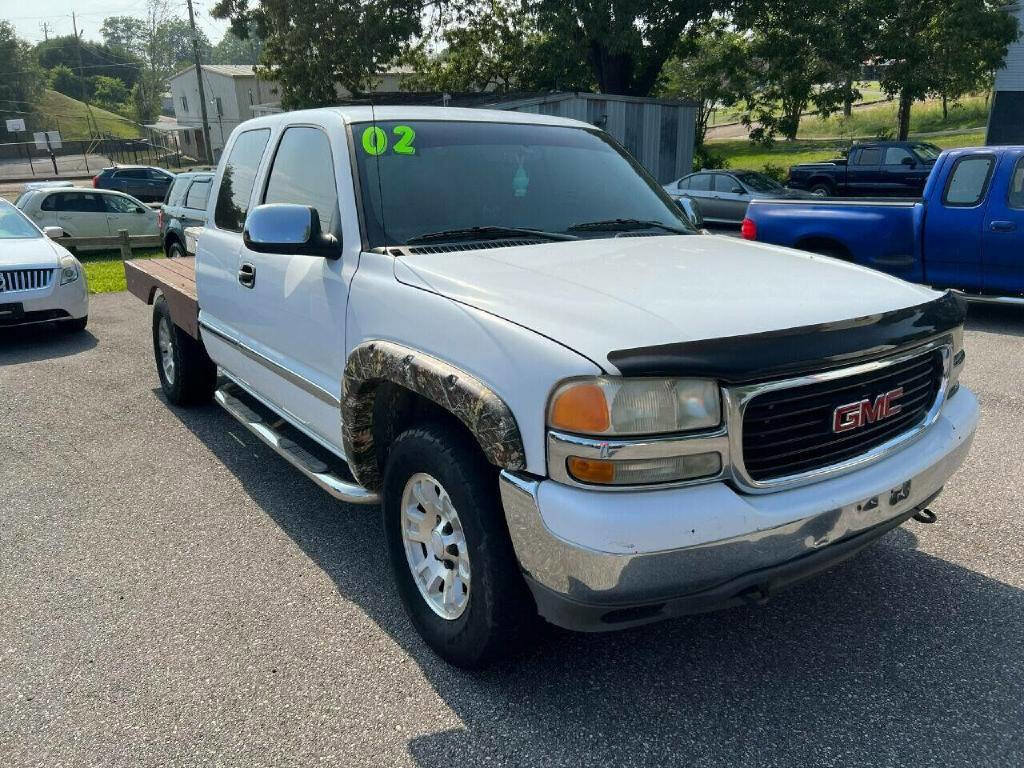 Used 2002 GMC Sierra 1500 4x4 Extended Cab w/ Sierra Professional Pkg image 2