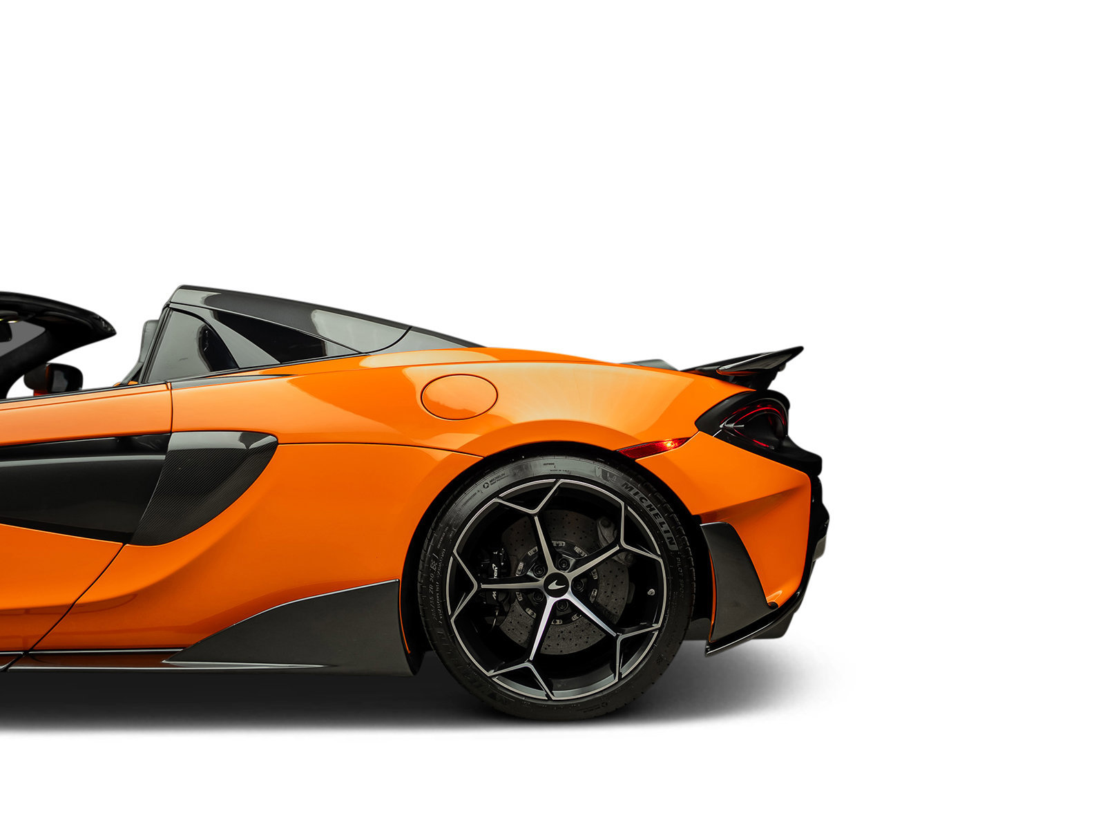Used 2020 McLaren 600LT Spider RWD image 22