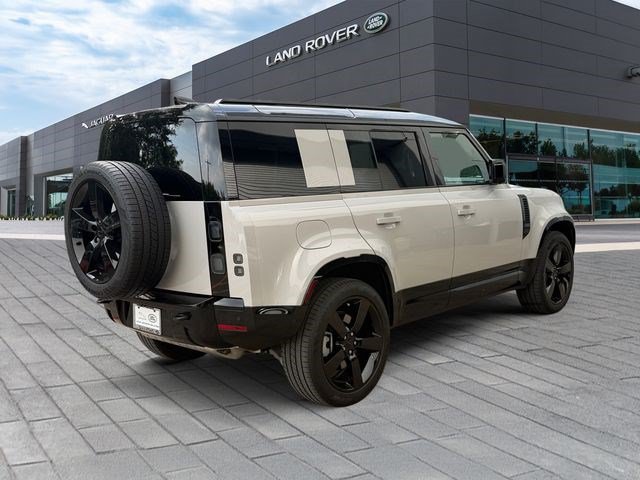 Certified 2026 Land Rover Defender 110 X-Dynamic SE AWD/4WD image 5