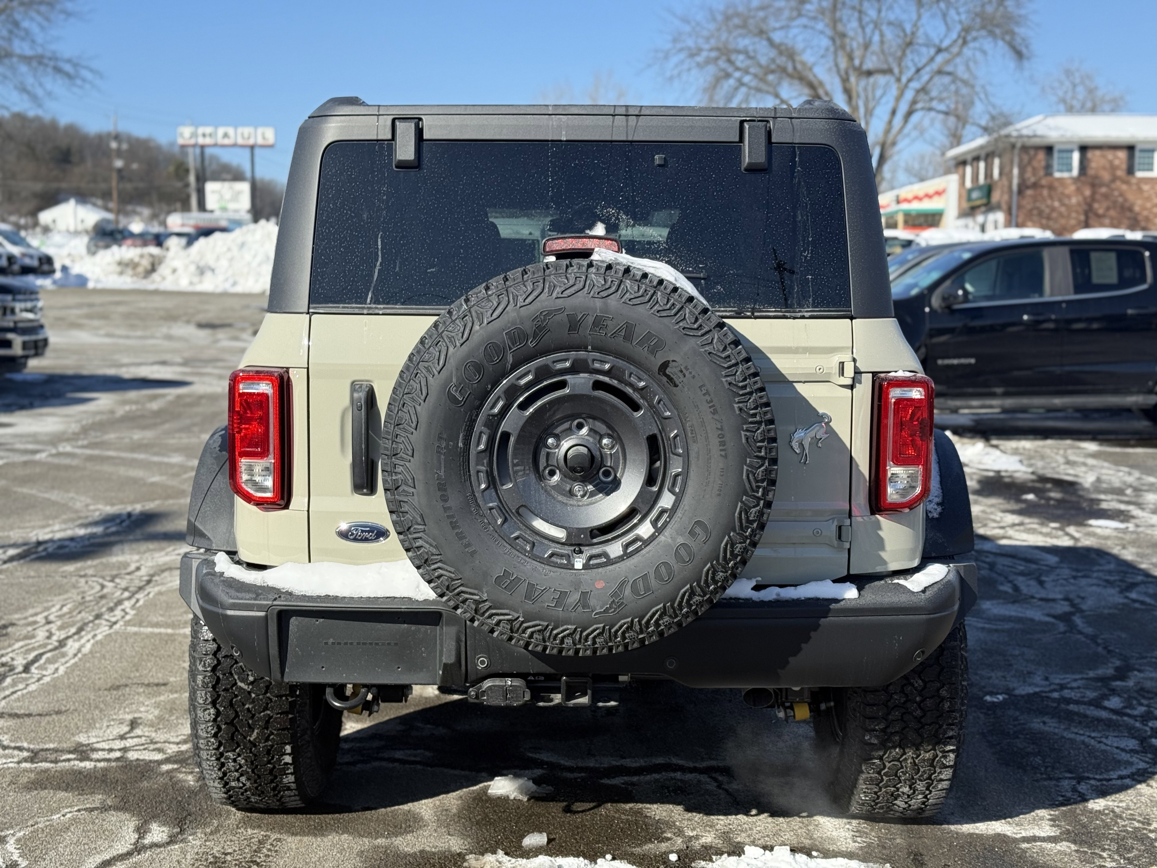 New 2025 Ford Bronco Big Bend w/ Black Diamond Package image 3