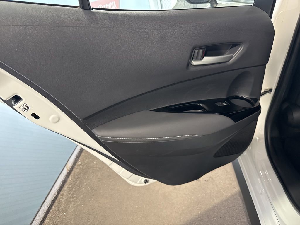 Used 2022 Toyota Corolla SE FWD image 24