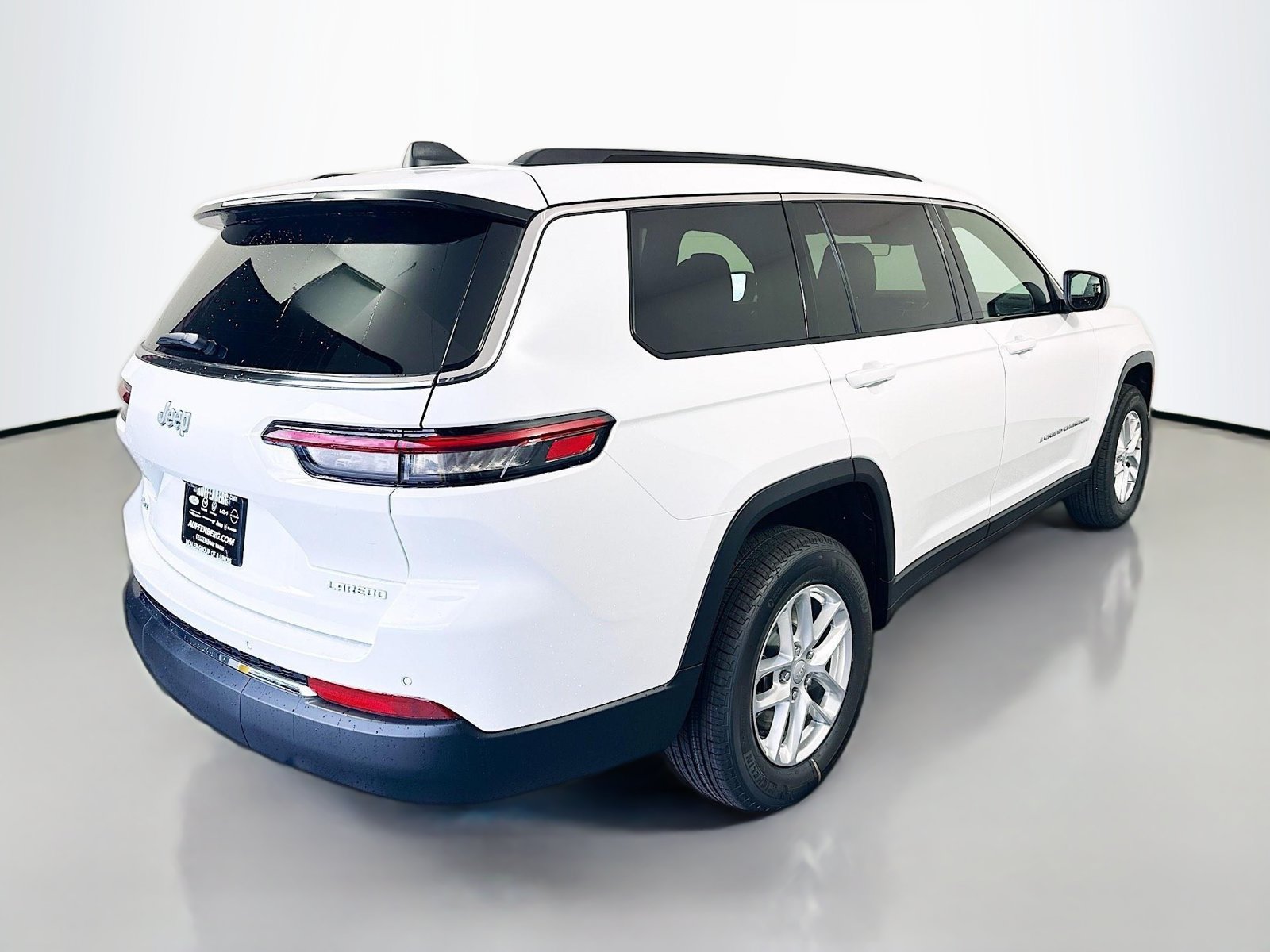 New 2026 Jeep Grand Cherokee L Laredo AWD/4WD image 7
